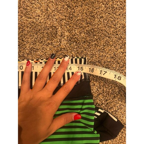 Lululemon Run Inspire Crop II Seawheeze Luxtreme Size 10 EUC - Picture 3 of 5